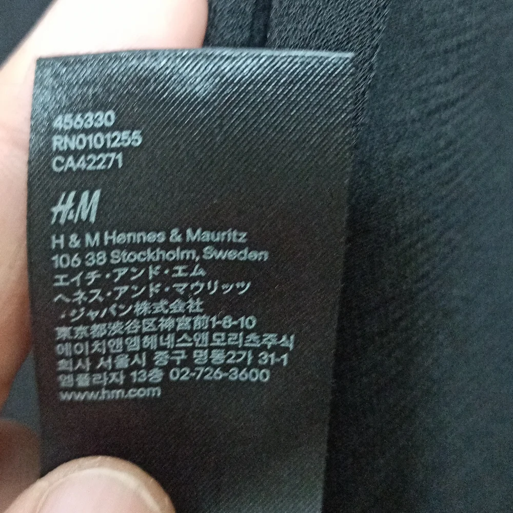 H & M Black Top - Picture 8 of 8